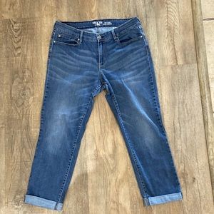 Denizen Cropped Capri Jeans